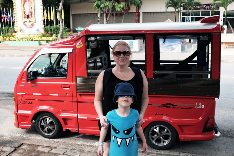 Thailand-Noppharathara-beach-taxi2