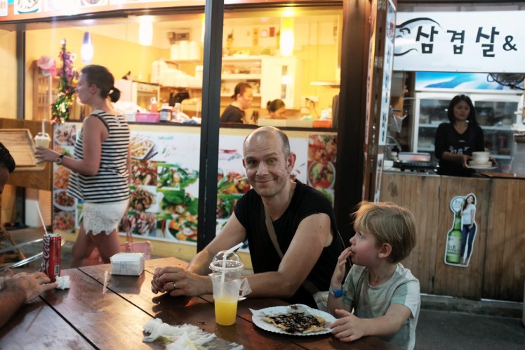 Thailand-Noppharathara-foodcourt6