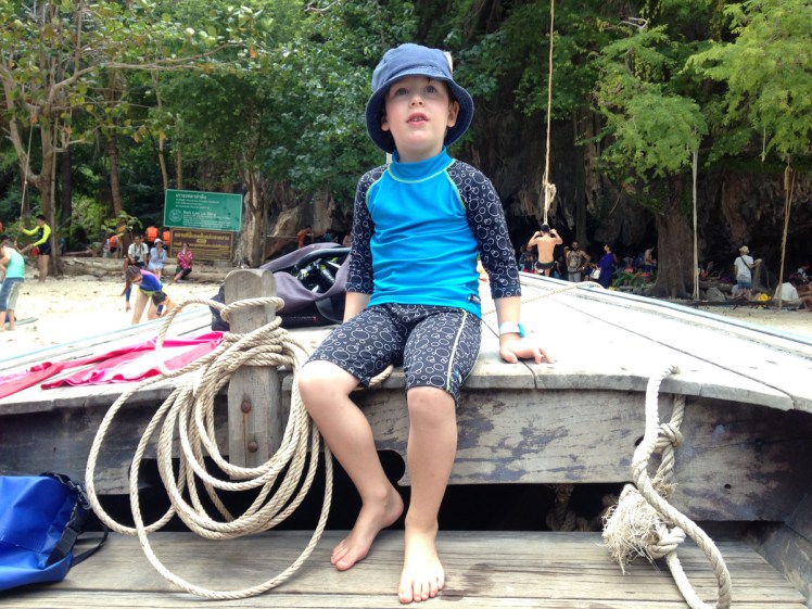 Thailand2016-utflykt-bat-ParadiseIsland2