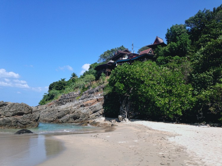 KohLanta2016-DiamondCliff5-strand