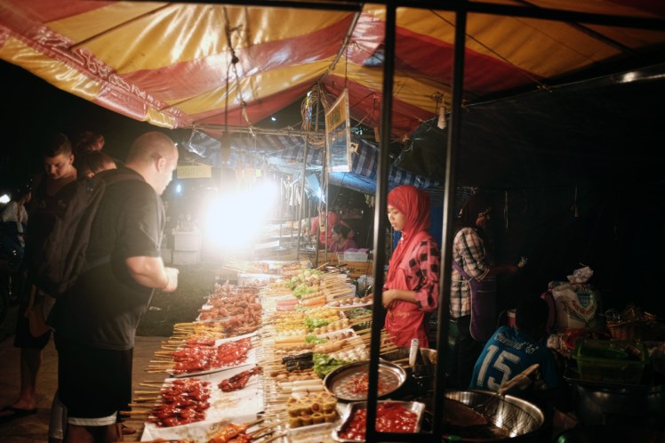 KohLanta2016-KlongDao-marknad2