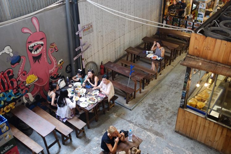 saigon-streetfoodmarket2