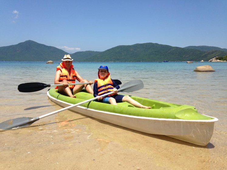 whale-island-kajak