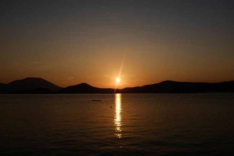 whale-island-solnedgang2