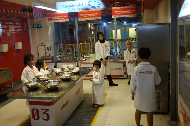 Kidzania2-mejeri
