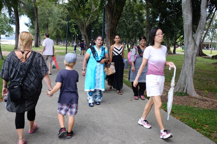 Singapore-MarineParadePromenade2