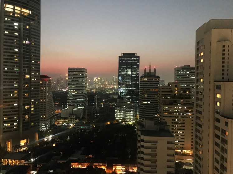 bangkok-2018-solnedgang-takbar1.jpg
