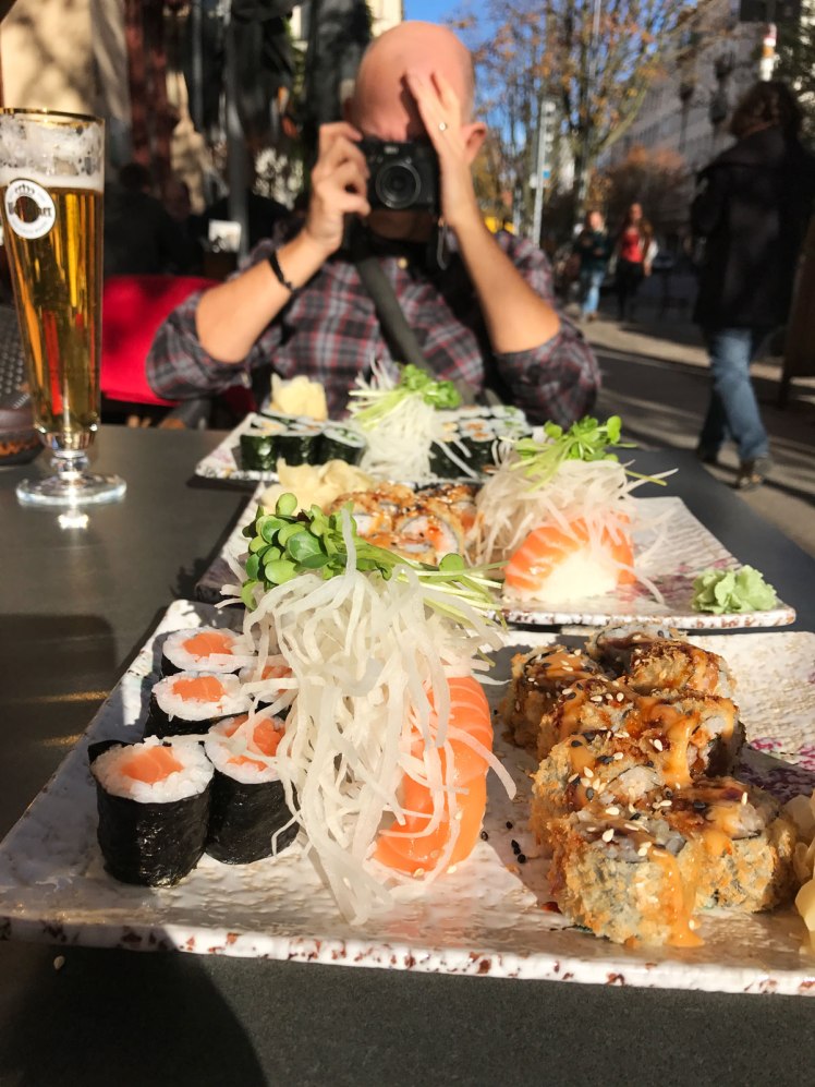 Berlin-PrenzlauerBerg-sushi-red