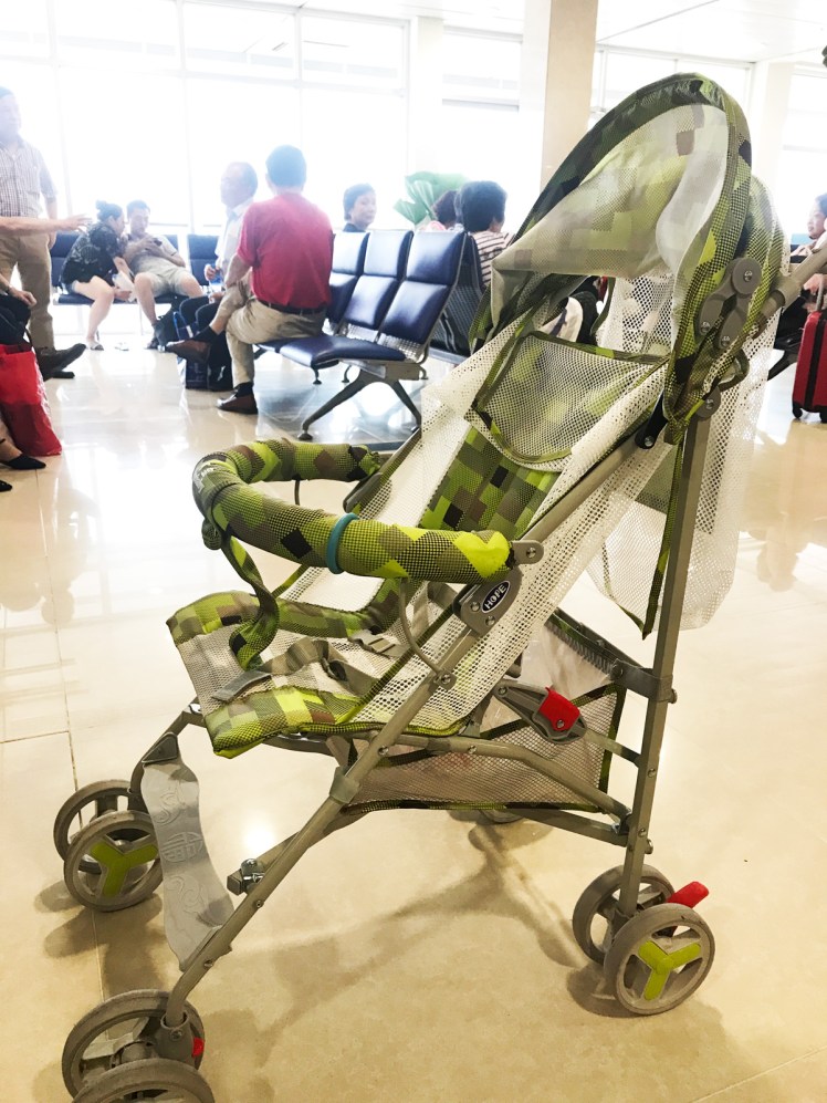 Flyg-2018-HCMC-Hanoi-2-barnvagn