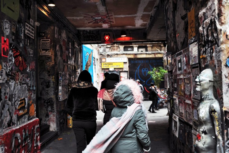 Berlin-HackescherMarkt-streetart5