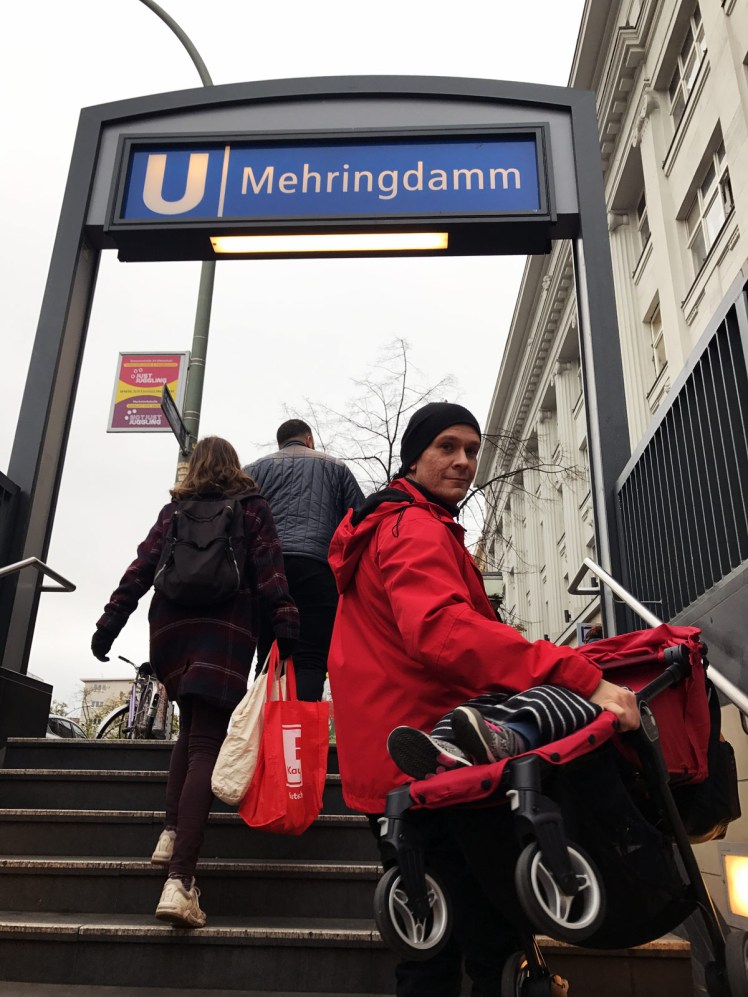 Berlin-tunnelbana-barnvagn-1