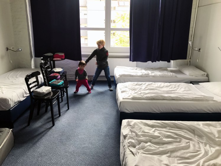 Berlin-HotelTransit-rum-hotellrum1